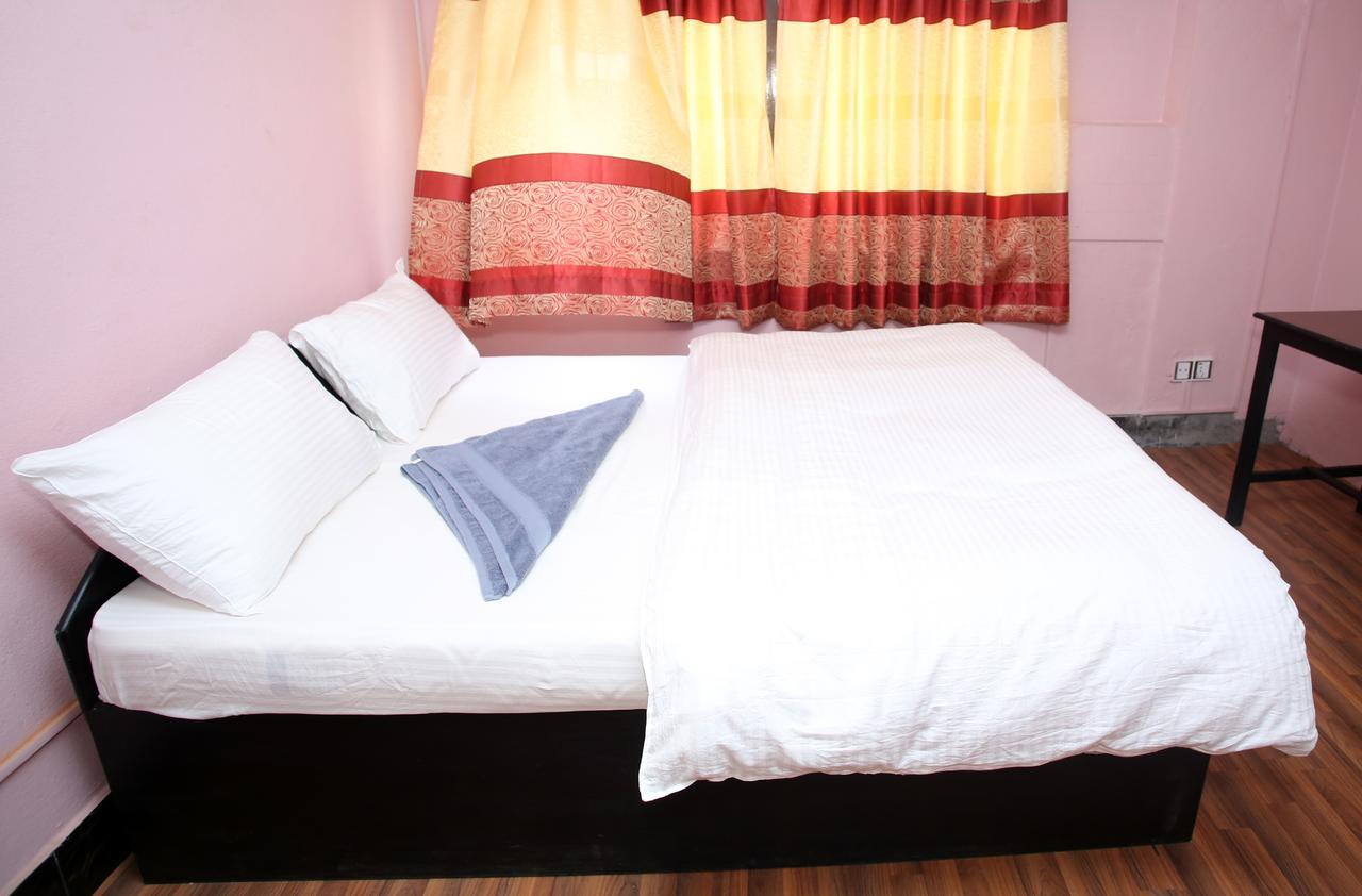 Mitra Garden Inn Katmandu Zewnętrze zdjęcie