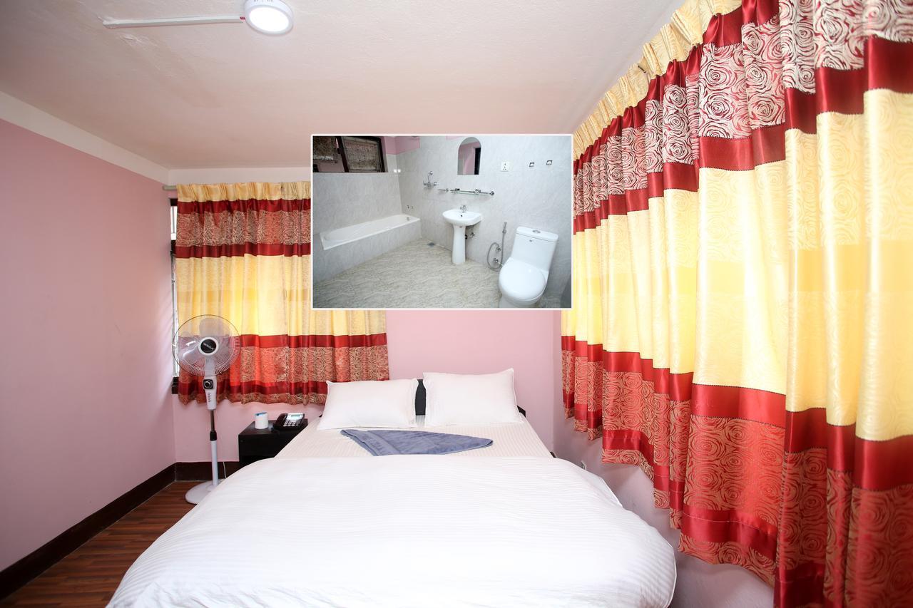 Mitra Garden Inn Katmandu Zewnętrze zdjęcie