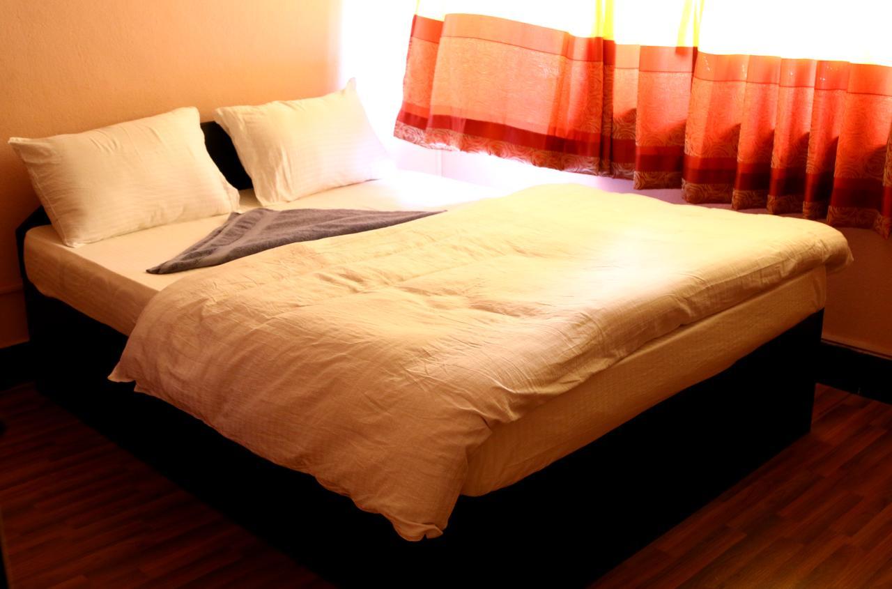 Mitra Garden Inn Katmandu Zewnętrze zdjęcie