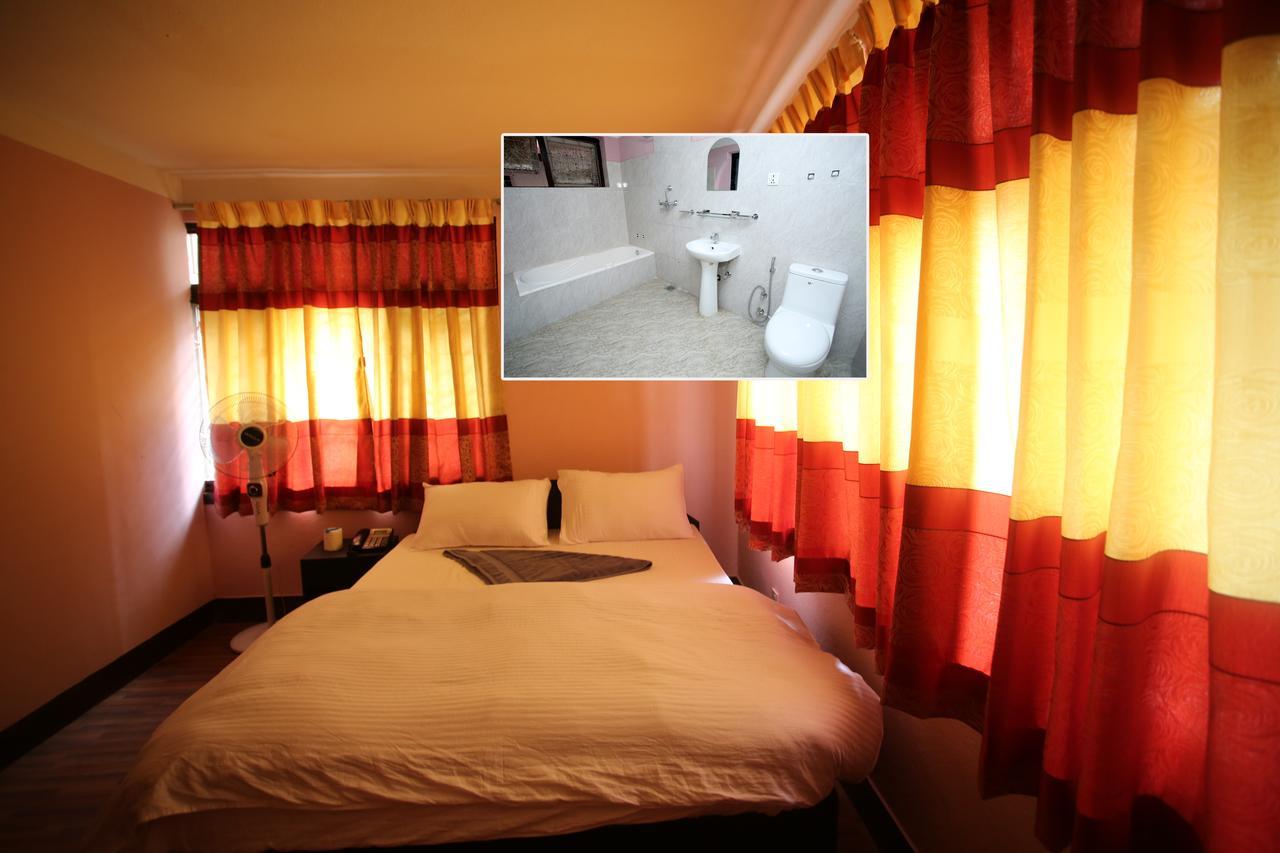 Mitra Garden Inn Katmandu Zewnętrze zdjęcie